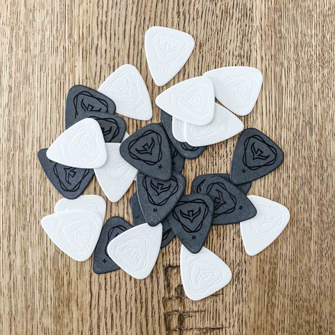 Etched Pick Tin